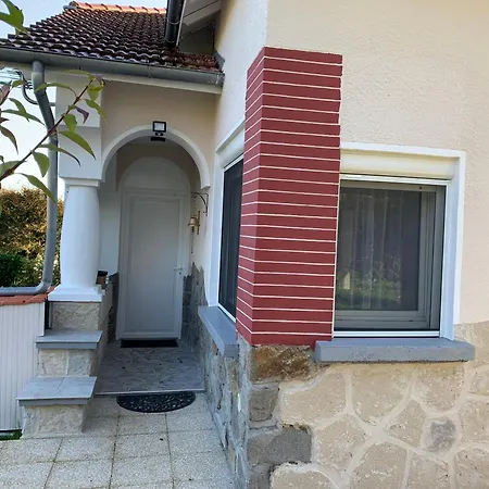 Maison Mitoyenne Holiday home Champagnac (Auvergne)